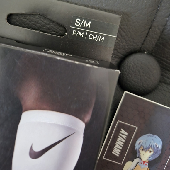 Nike Pro Dri-Fit 3.0 Compression Football Arm Sleeves - Picture 4 of 4